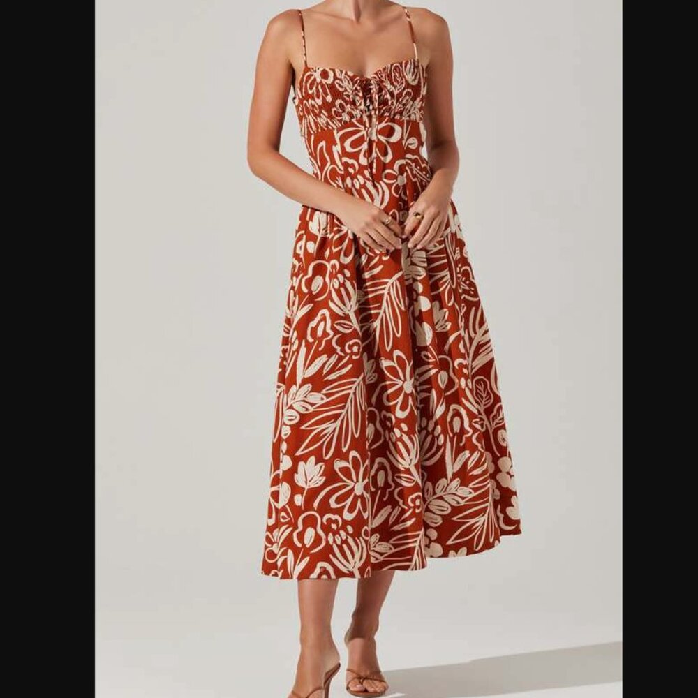 Astr The Label Sarai Floral Midi Sundress - Medium